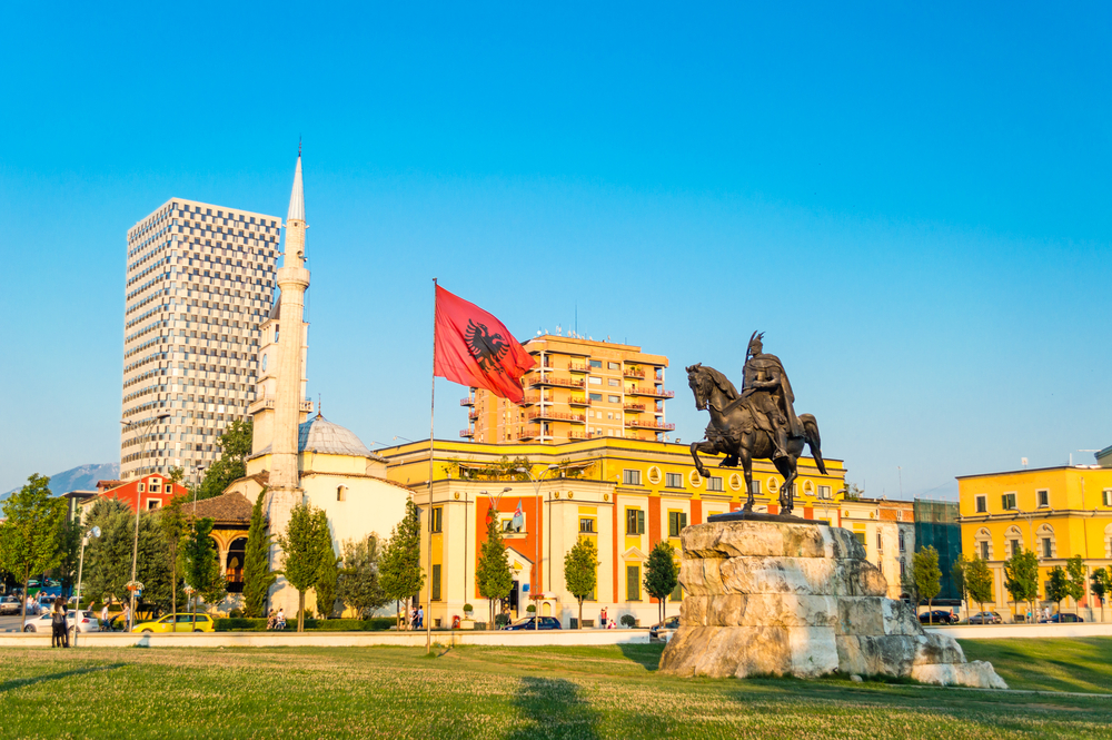 Montenegró nyaralás utazás a Z(s)eppelinnel