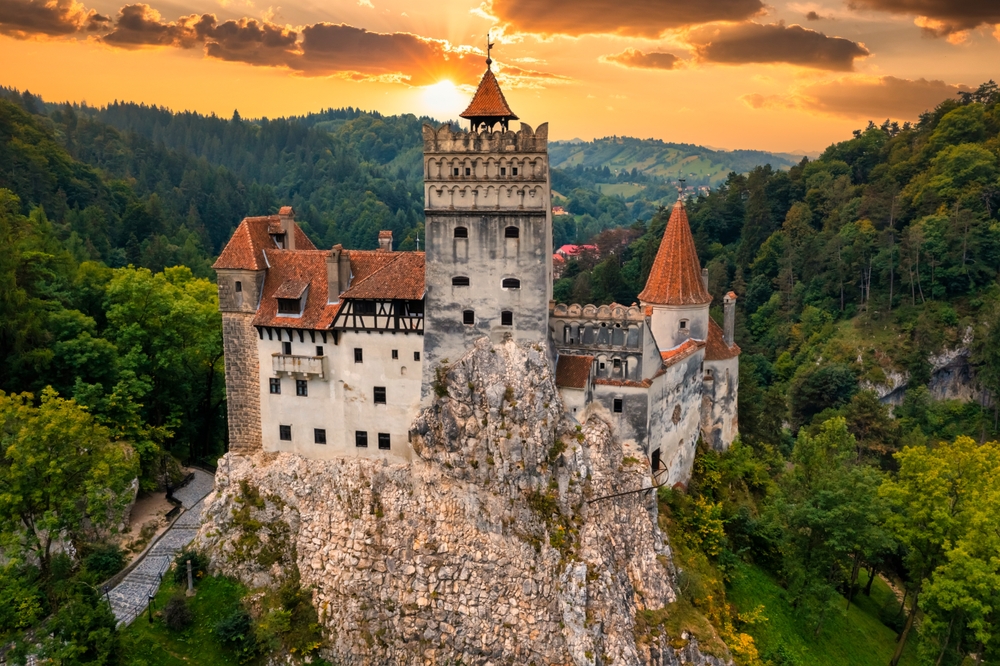 A képen a Törcsvári kastély (Bran Castle) látható Romániában.  - Z(s)eppelin utazás